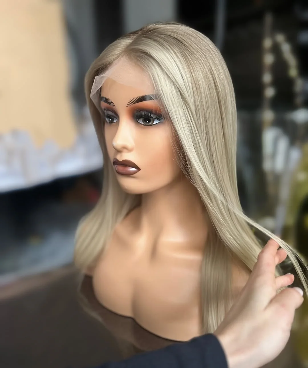 Ash Blonde Highlighted Wig Glueless Synthetic Straight Wig Shoulder Length Blend Human Hair 16