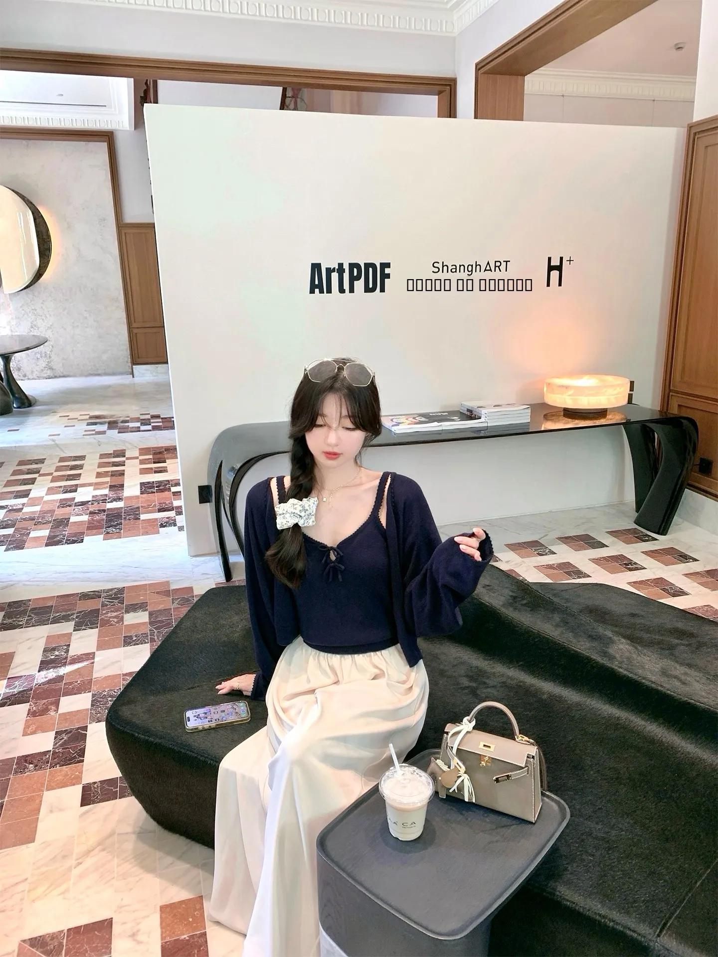 

Zhaobao Ni Fall in Love 48 Pieces Camere Acetate Light Sweet Knitted Strap Cardigan Two-Piece Set Women's Faion