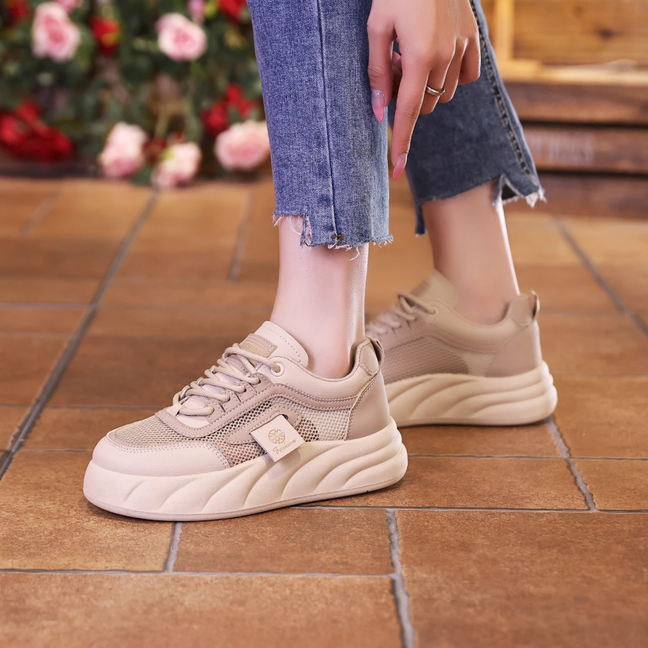 Zapatos de plataforma de malla transpirable para mujer, zapatillas con cordones para aumentar la altura, zapatos deportivos informales para exteriores, Verano