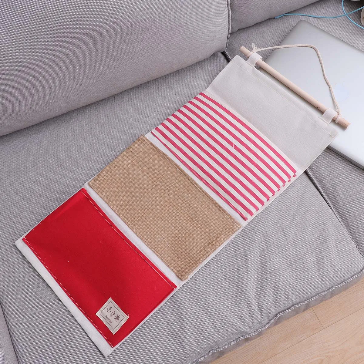 

Wall Hanging Storage Bag 3 Pockets Natural Cotton Linen Organizer with Wooden Stick for Room Cabinet Door Refrigerator Use
