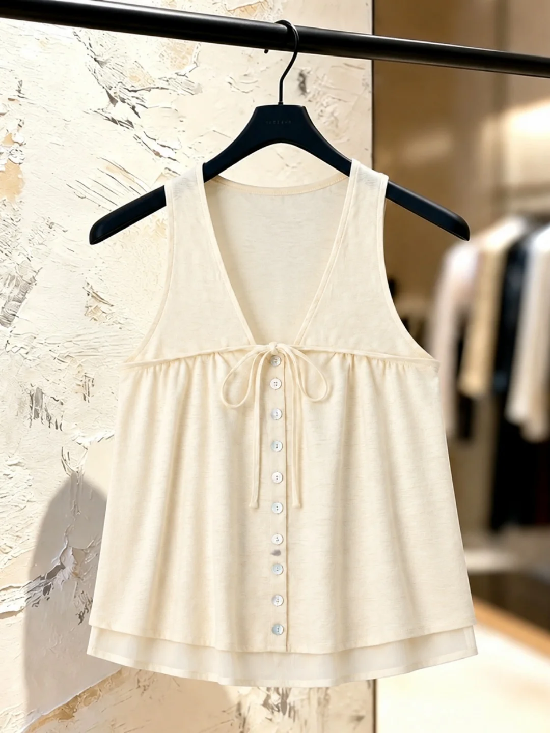 

Elegant V-Neck Button Design Camisole Tank Top Slimming Versatile Summer Fashionable Gentle Style Women's plus Size Inner Wear