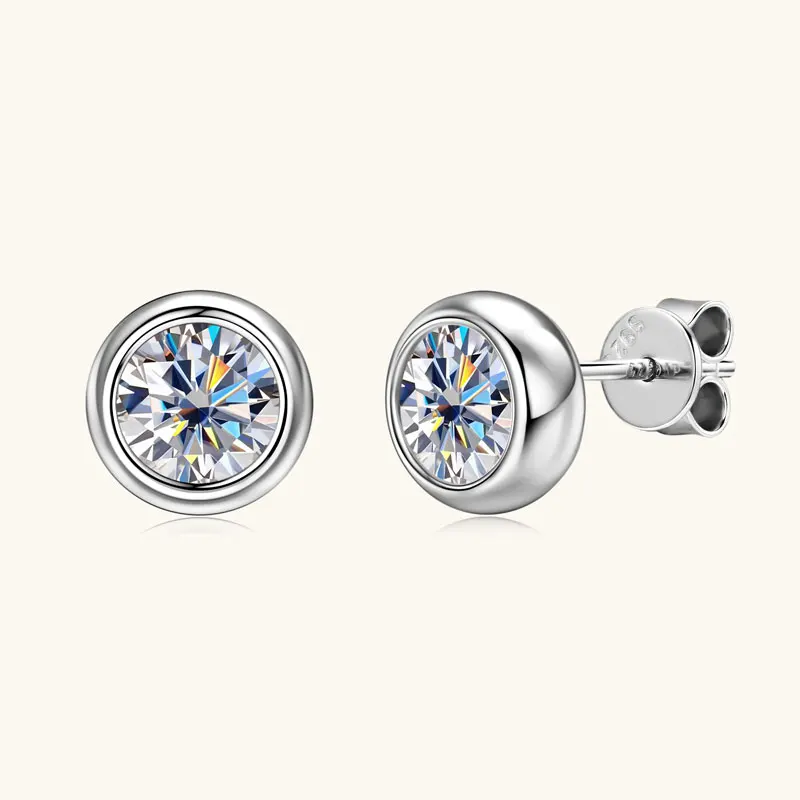 IOGOU 100% Real 925 Silver Earrings Bezel 0.5ct 1ct D Color Moissanite Stud Earrings For Couple Women Men Jewelry Gift Valentine