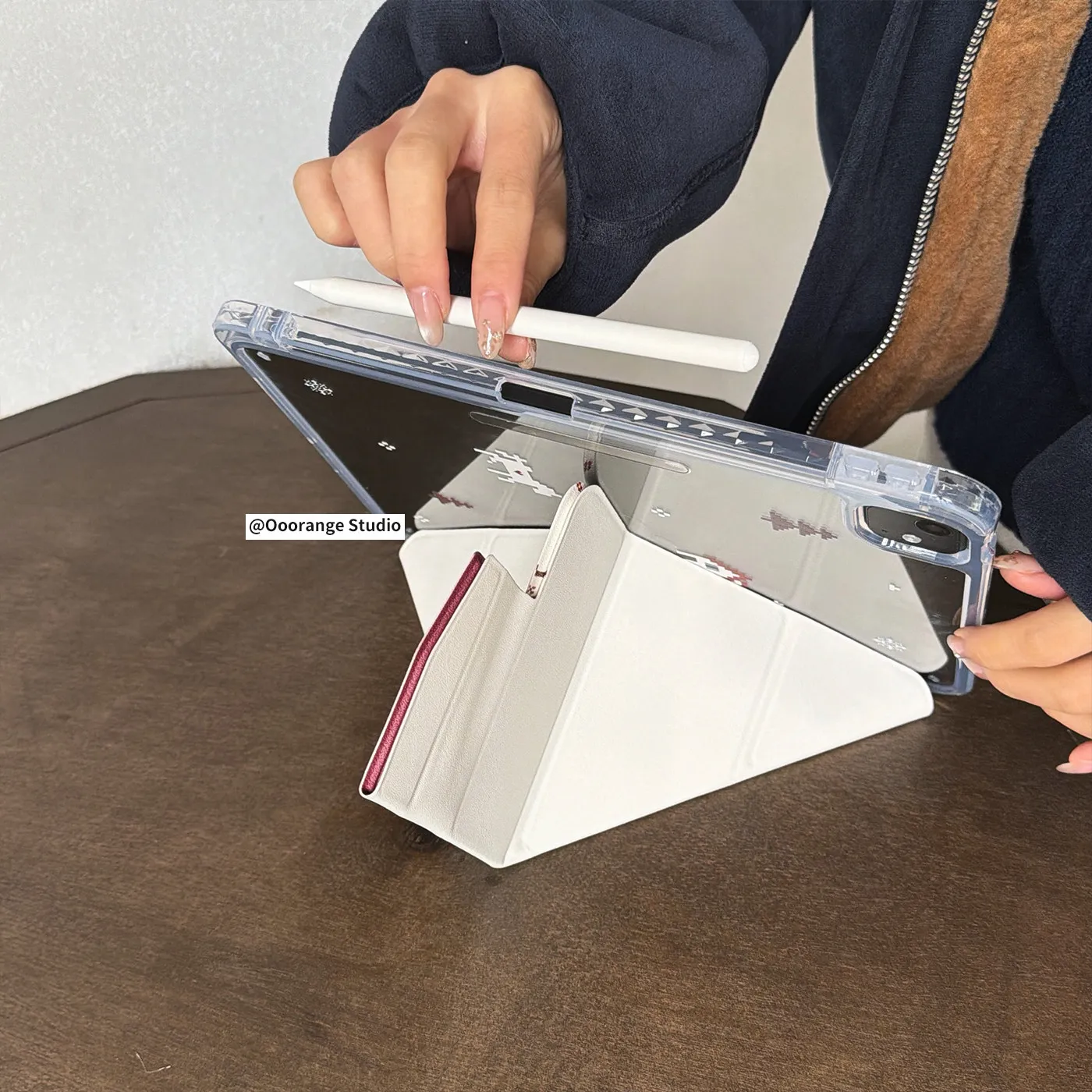 Ins Red Fell Pony Flower Table Case For iPad Pro 11 12.9 13 M2 M3 M4 M5 Shell 8.3 9.7 10.2 5/6/7/8/9/10/11th Air 3 4 5 6 7 Cover