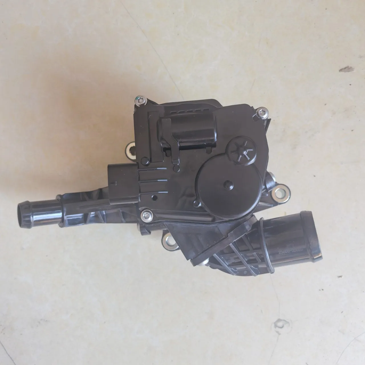 25600-2M060 for Hyundai's new Elantra CN7 thermal management module, electronic thermostat