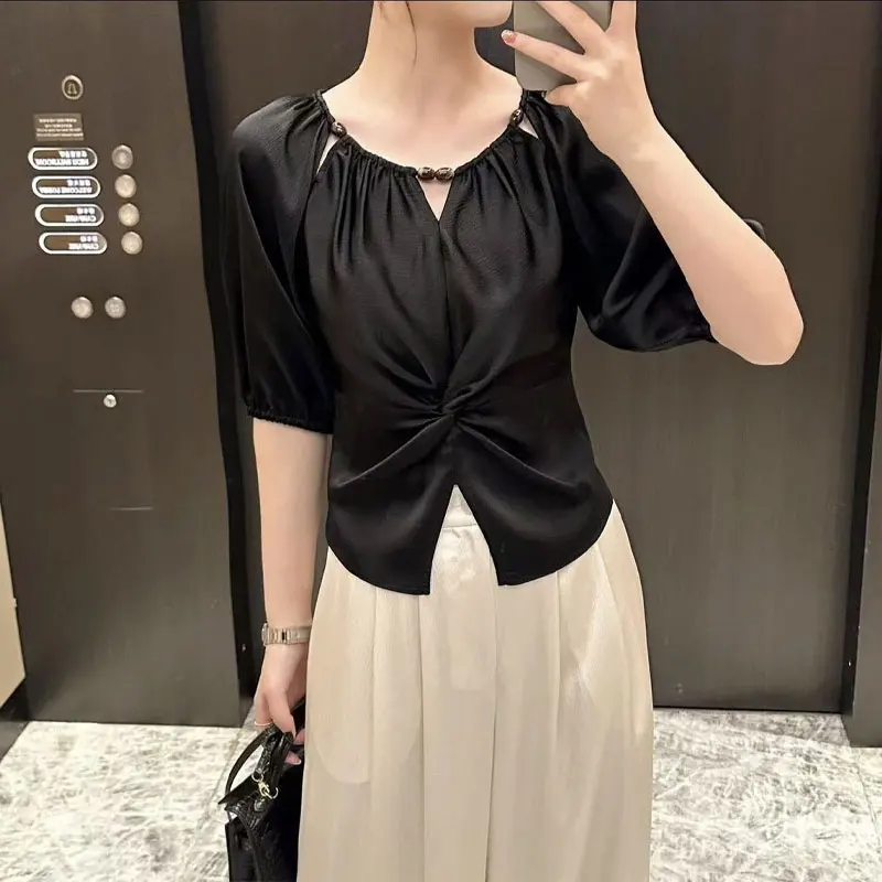 

Women's Clothing Stylish Folds Waist Blouse Elegant O-Neck Basic Solid Color Casual Slim Beading Summer Short Sleeve Split Shirt