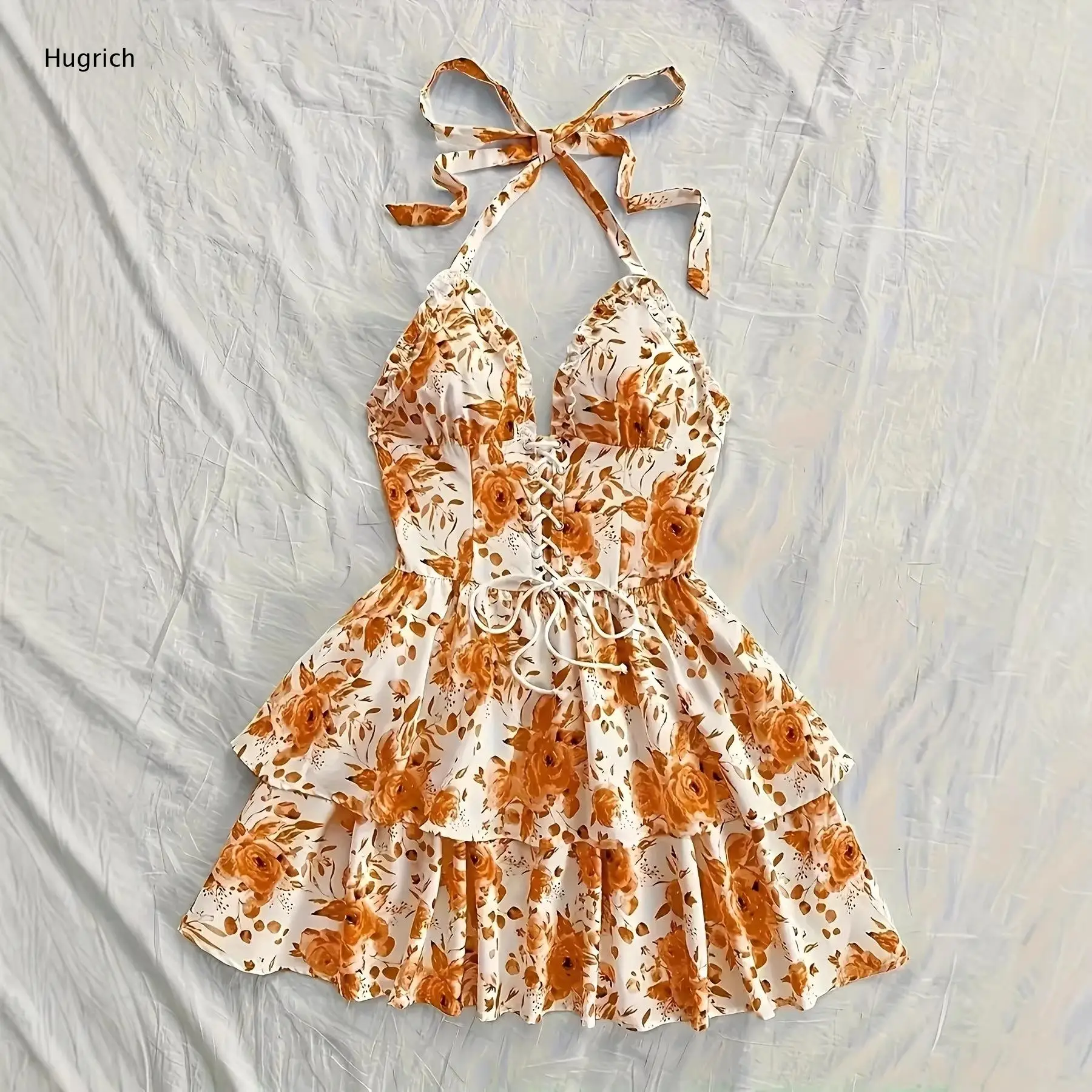 Kurzes Kleid mit Blumenmuster und Neckholder-Design, Selbstbindendes Korsett vorne, Spitzendetail, Stufenrüschen am Saum, Lässiges Urlaubs-Mini-Outfit