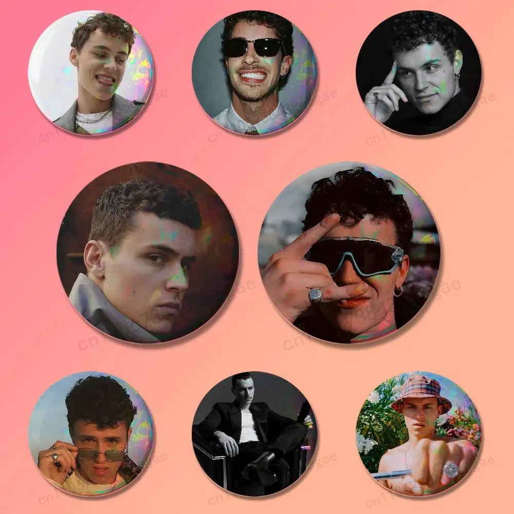 

Singer A-Aron P-Piper Badges 25 32 44 58 75 mm Cartoon Brooches Cosplay Pins Backpack Shoes Hat Accessories Lover Gifts