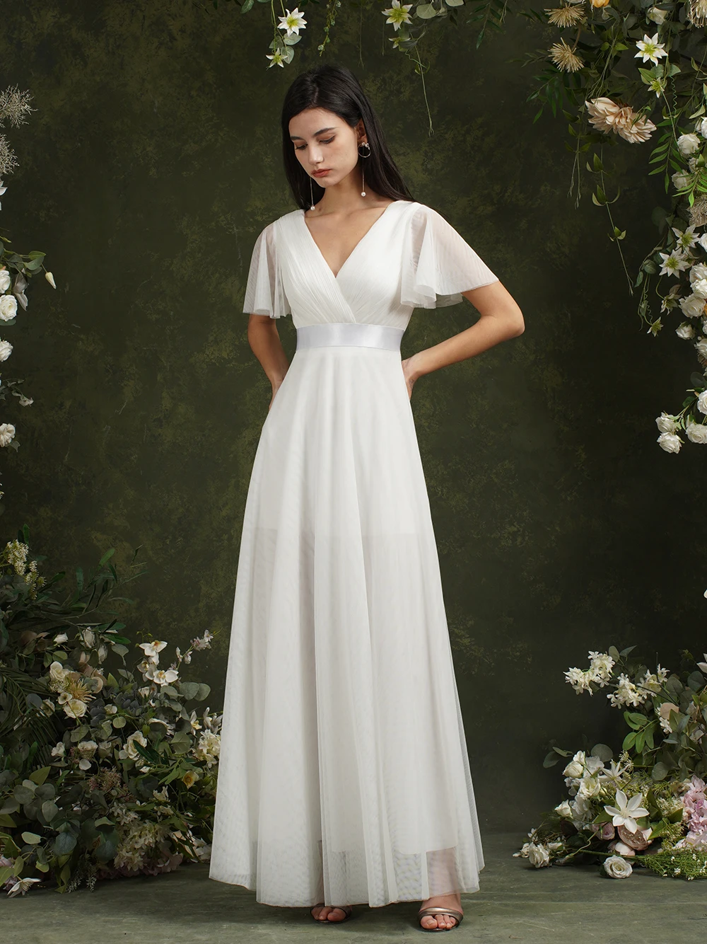 Chiffon Simple Wedding Dress Short Sleeves A-line Mother Of Bride Dress Long White V-neck Zip-up Back Wedding Guest Gowns