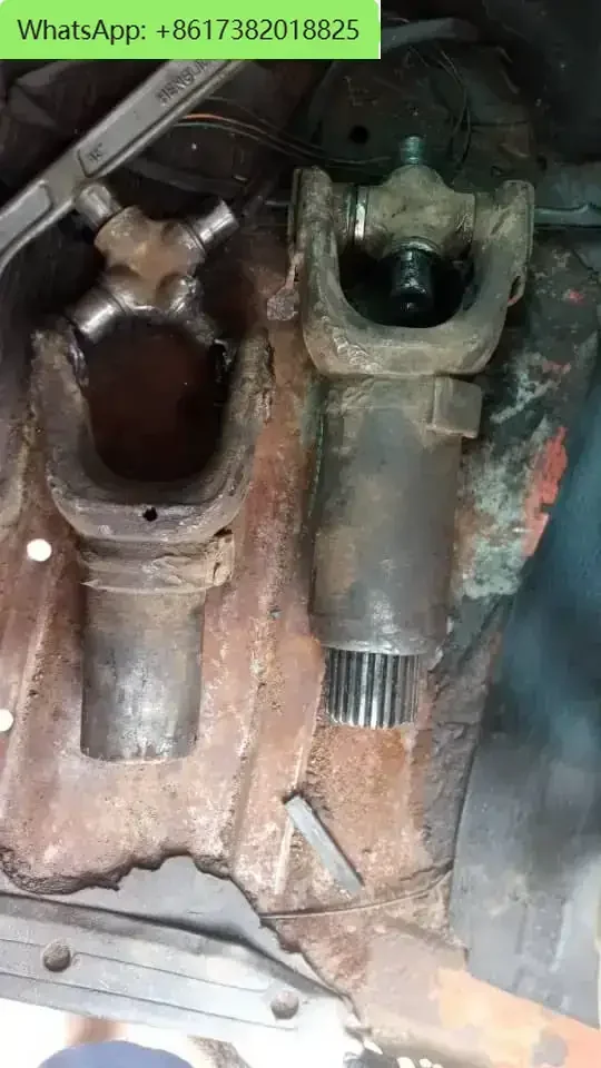 Articulations de direction d'automobile