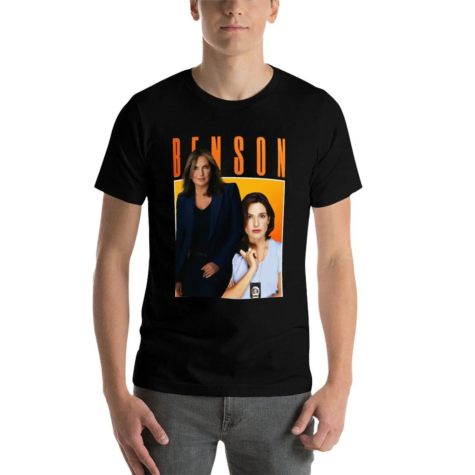 هدية عيد ميلاد أوليفيا بنسون ماريسكا هارجيتاي لافاندامب؛ طلب Svu T رهيبة لمحبي الأفلام تي شيرت