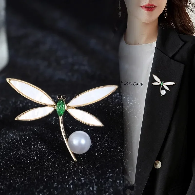 Elegant Green Crystal Dragonfly Brooch For Women Pearl Corsage Enamel Pin Fashion Party Jewelry Accessories Gifts