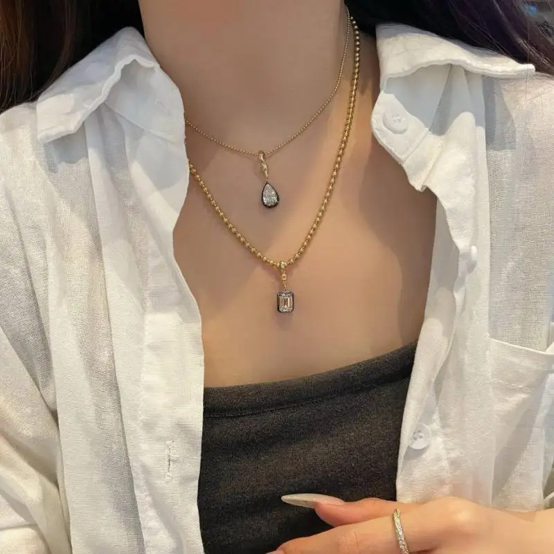 Damen-Halskette mit geometrischem weißem Zirkon-Anhänger, Perlenkette, goldfarben plattierter Edelstahl, einfacher Alltagsschmuck, Geschenk – Detail 13