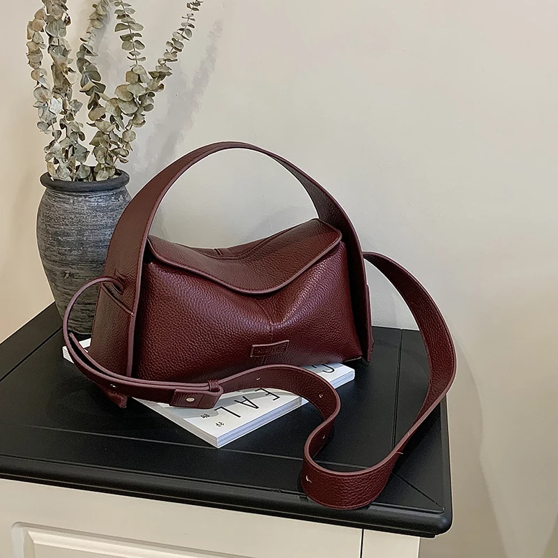 

2024 New Women's Shoulder Bag High Quality Soft Leather Crossbody Bag Fashion Trend Women's Handbag Solid Color Commuter Bag Sac