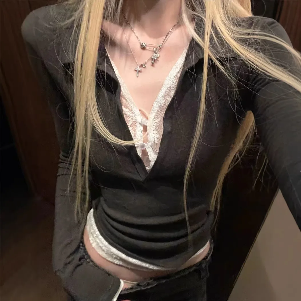 

Fake Two-Piece Lace Patchwork Slim Fit Long Sleeve T-Shirt Base Shirt