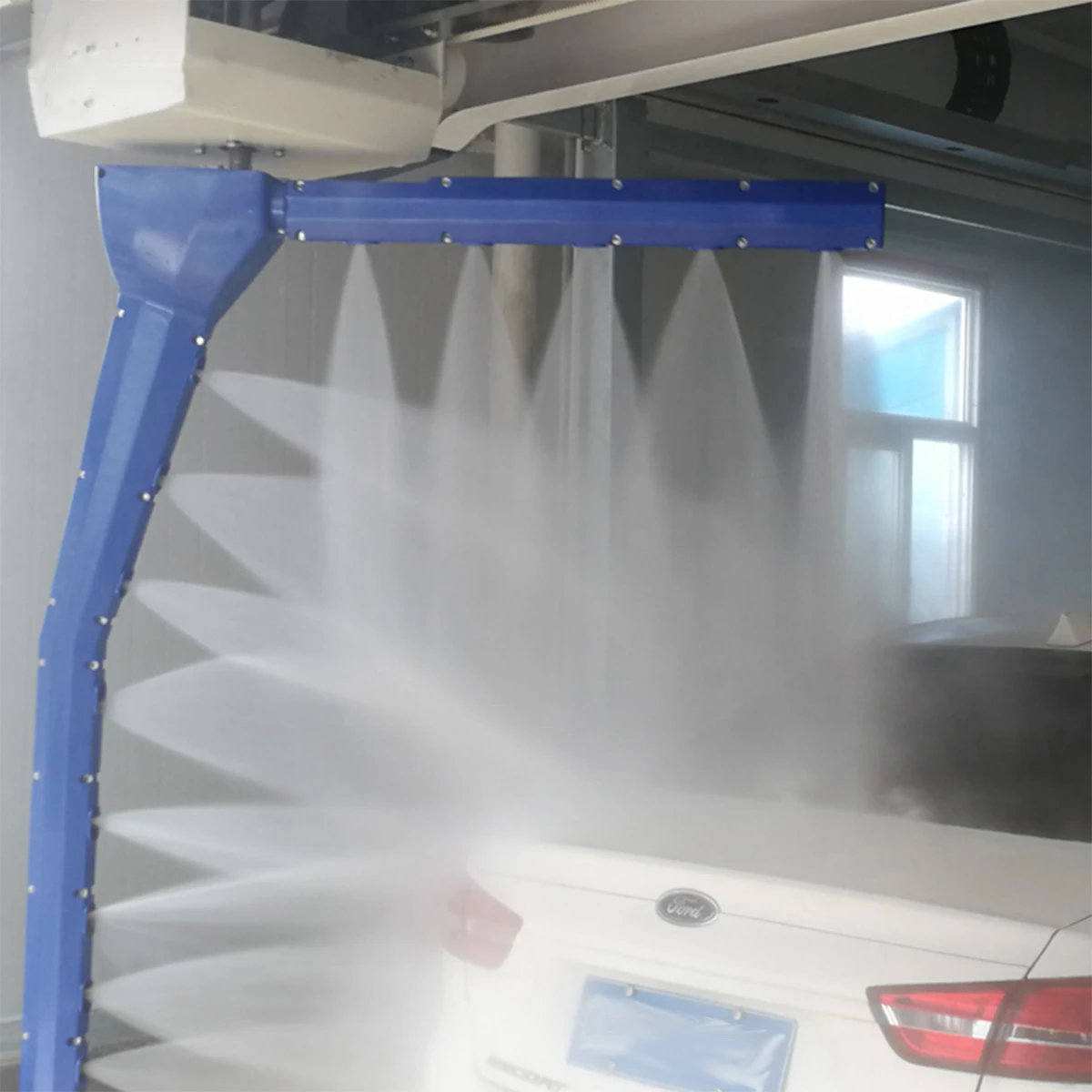 Automatic Vehicle Cleaning Equipment for Small Car Wash Business Compact Washer System