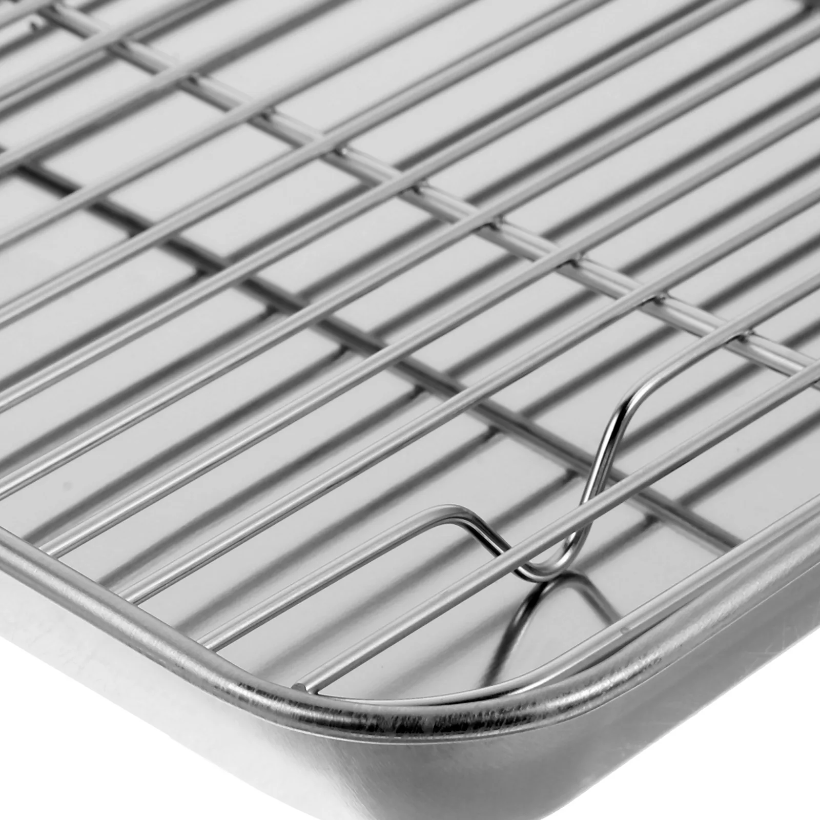 

2 Pieces Drain Baking Tray Cooling Racks Stainless Steel Non Toxic Dishwasher Safe Heavy Duty Mirror Finish Baking Sheet Pan