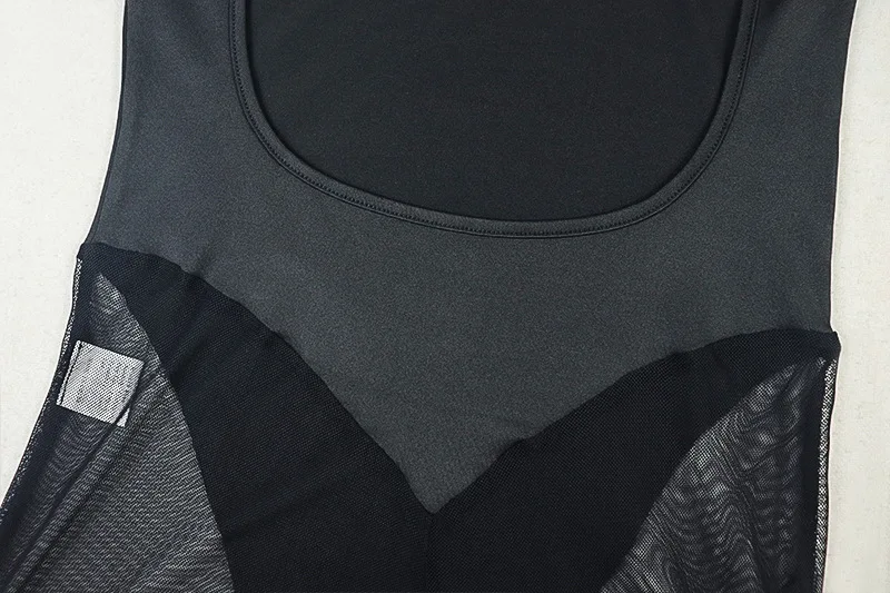 انظر من خلال شبكة المرقعة عارية الذراعين سليم مضيئة حللا المرأة مثير س الرقبة أكمام الخوخ الوركين ليلة كلوبوير وزرة رومبير