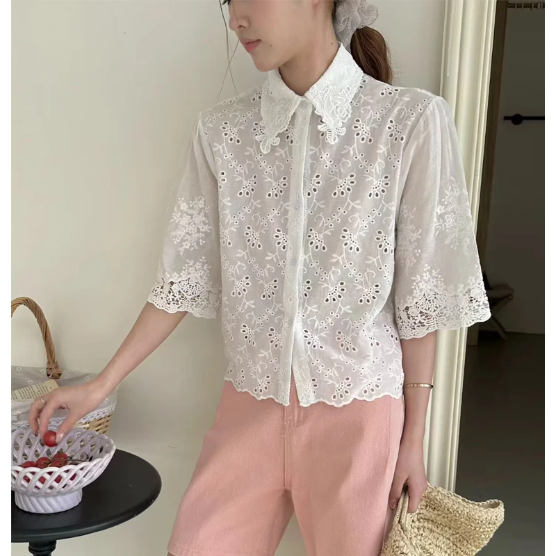 

Korean Style Women's Short Sleeve Shirt Embroidered Lace Hollow out Collar Top Breathable Skin-Friendly Summer New Arrival