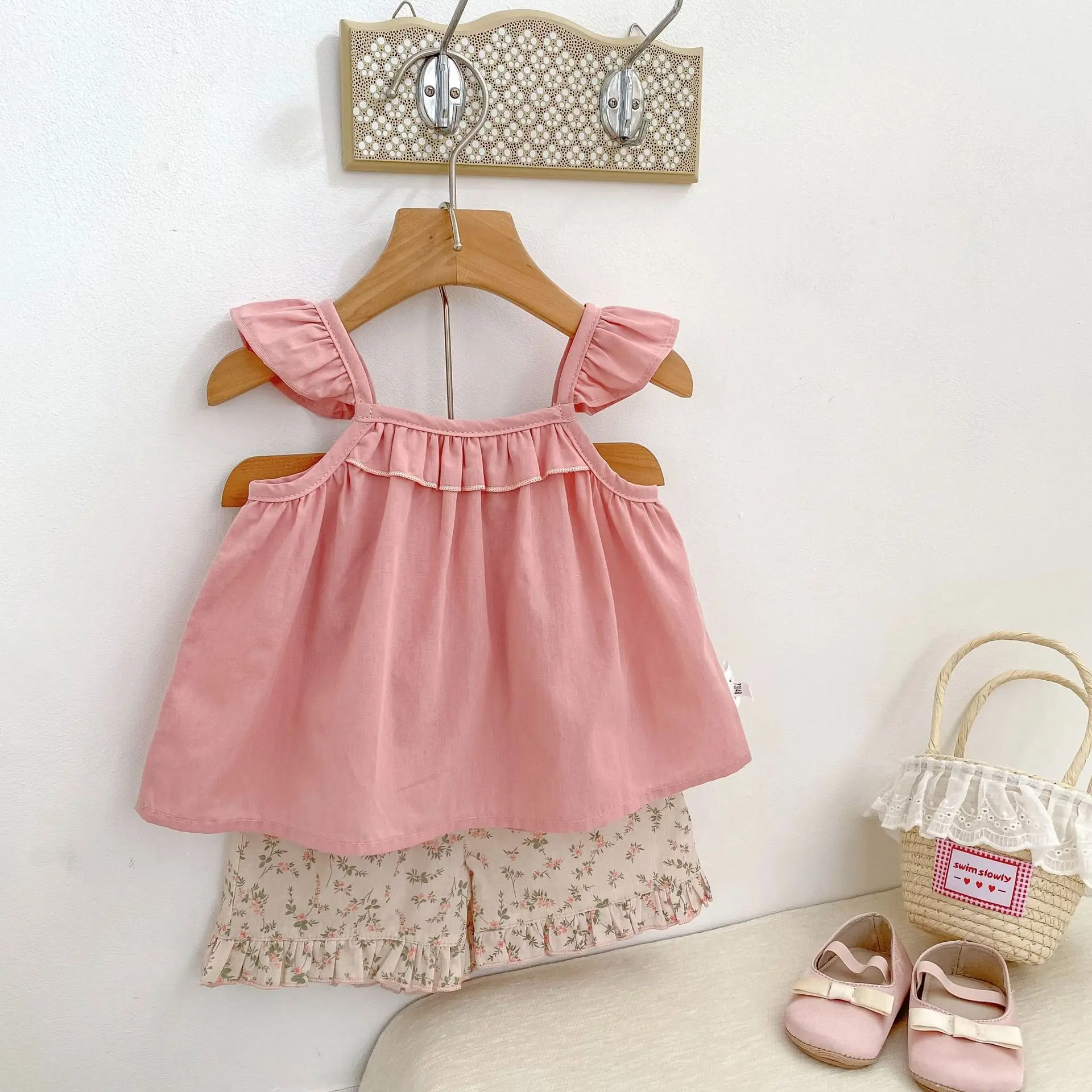 New Girls' Set with Flying Sleeves Suspender Tops Shorts Two-piece Set Casual Pure Cotton Summer Clothes, 2026 Baby Girl Clothes