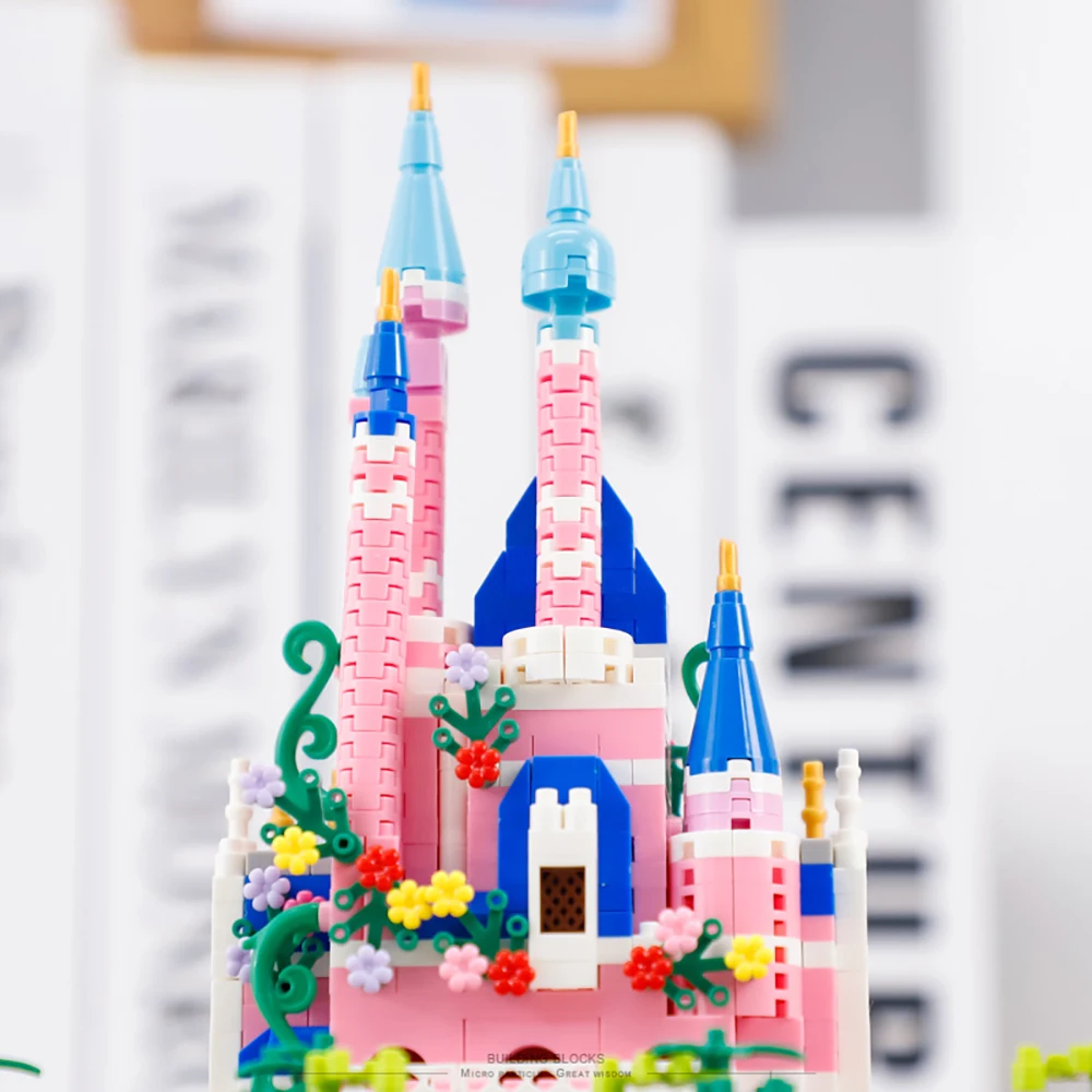 미니어처 성 블록 세트: 꽃 장식이 된 공주 성 모델, 어린이와 성인 모두에게 적합한 홈 데코 선물