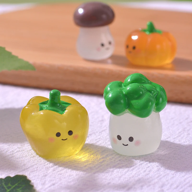 1PC Kawaii Luminoso Mini Verdura Bambola Resina Bagliore di Notte Aglio Campana Pepe Figurine Ornamento Fata Giardino Accessori FAI DA TE