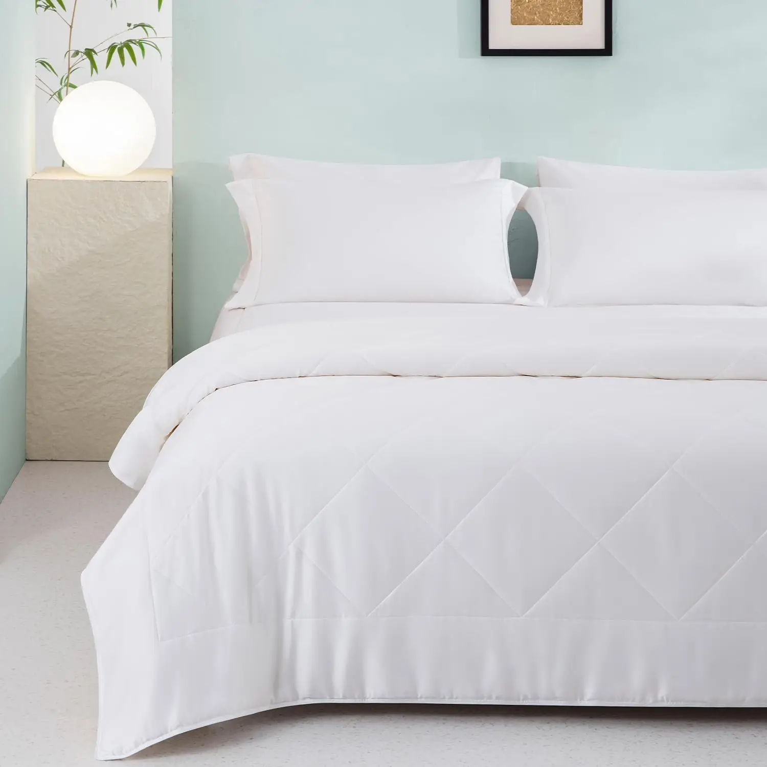 

Luxury Comforter, Shell & Filling 100% Bamboo Viscose - Soft, Breathable & Silky - Down Alternative Blanket for a Restful Sleep