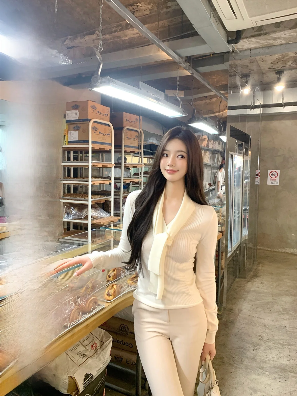 

Модный женский вязаный свитер с вырезами, коллекция Зима 2024, элегантный дизайн, удобный для повседневной носки, GT7084