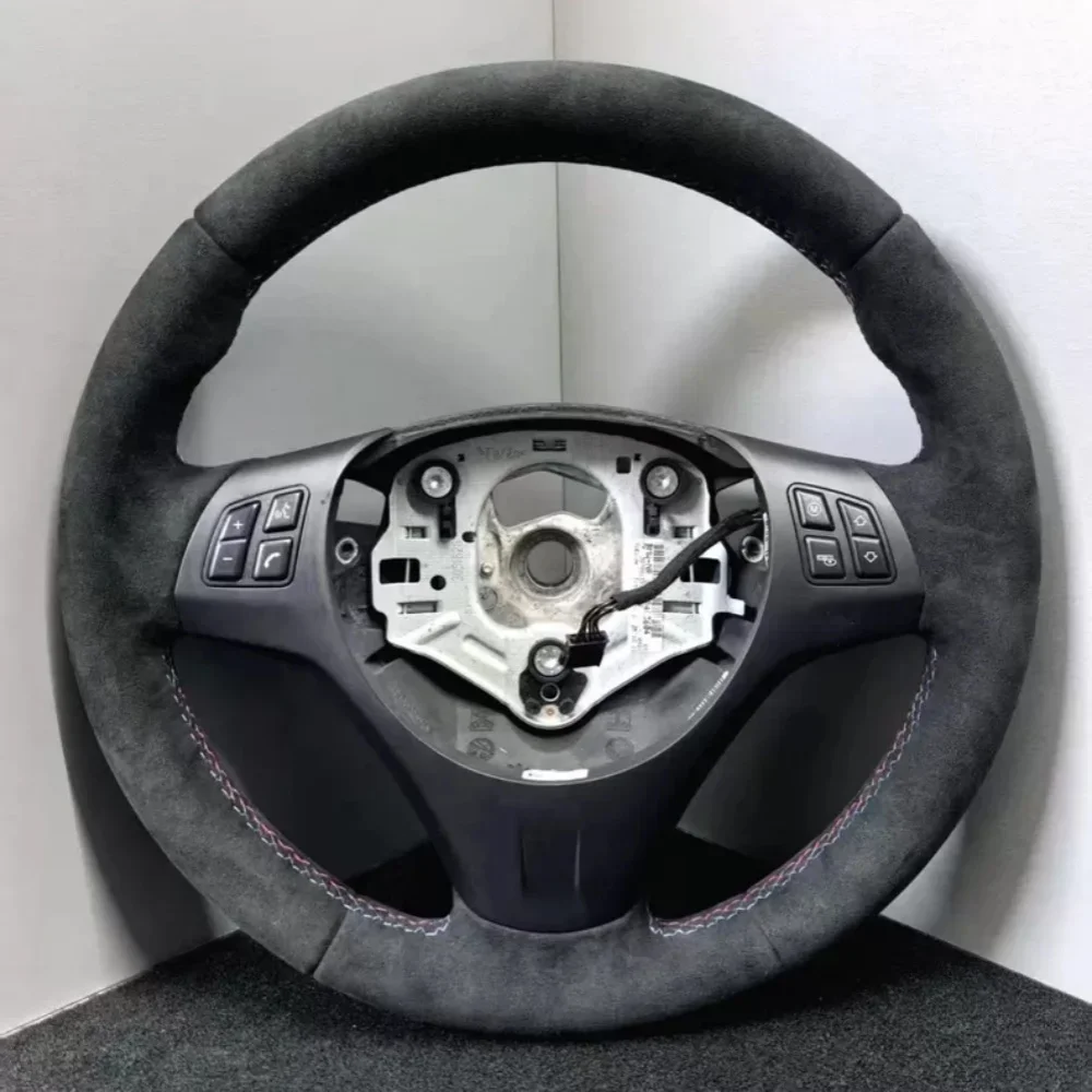 Handgenähter Lenkradbezug aus Wildleder M Sport M3 E90 E91 E92 E87 E81 E82 E88 X1 E84 Lenkradummantelung Geflechtbezug für BMW E93