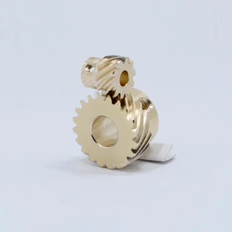 고정밀 0.5M 45 °   왼쪽 나선형 기어 및 90 °   직각 베벨 기어 세트, 로봇공학용 교차 나선형 기어