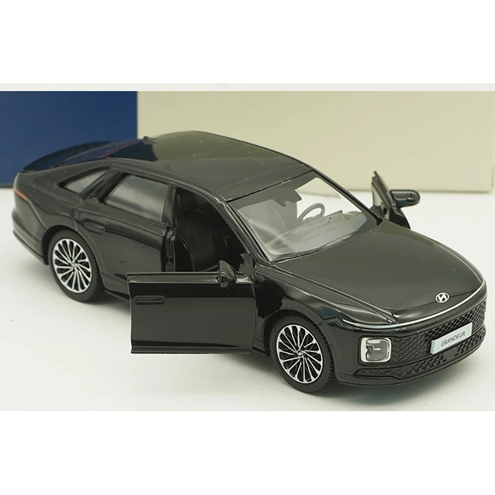 Hyundai GRANDEUR Car Model 1:38 Scale Car Alloy Toys Pull Back Car