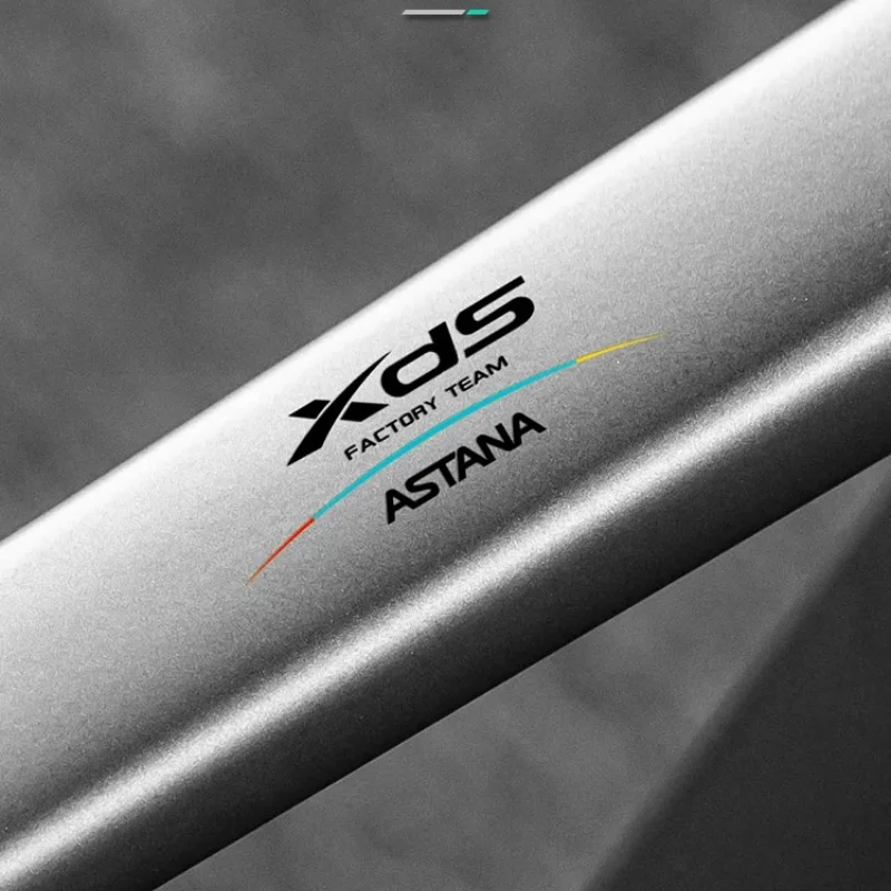 

Декоративная наклейка на шлем, материал ПВХ, белый цвет, памятная наклейка для велоспорта XDs Astana, наклейка для велосипедной команды, наклейка для гонок.