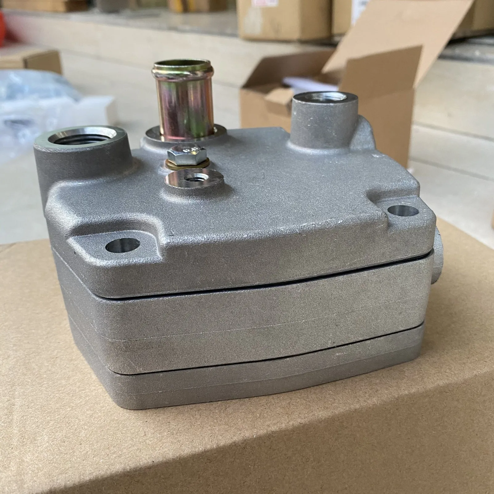 

FOR HINO 700 TRUCK E13C ENGINE AIR COMPRESSOR HEAD