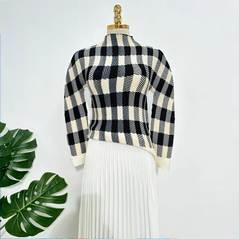 Miyake Pleated Women's Long-Sleeve Top 2025 Fall New Arrival Slim-Fit Flattering Print Base Layer Pullover T-Shirt Wrinkle-Free