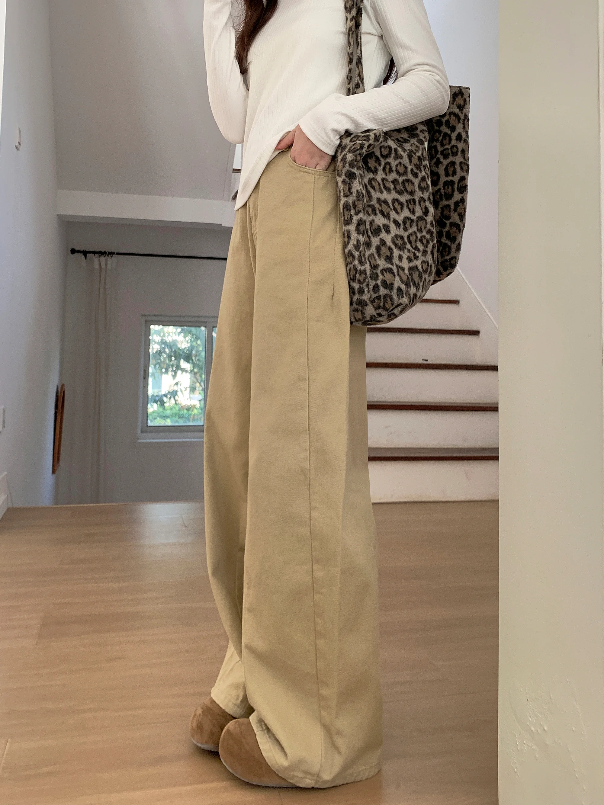 

Khaki Color Casual Wide Leg Jeans Women Loose Fit Knife Slimming Long Pants Spring Season Breathable Comfortable Cotton