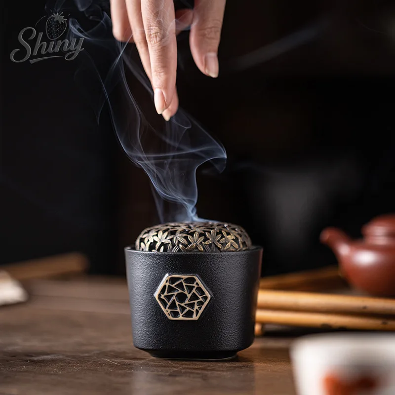 

Chinese Style Ceramic Incense Burner Household Interior Retro Incense Furnace Ornament Decoration