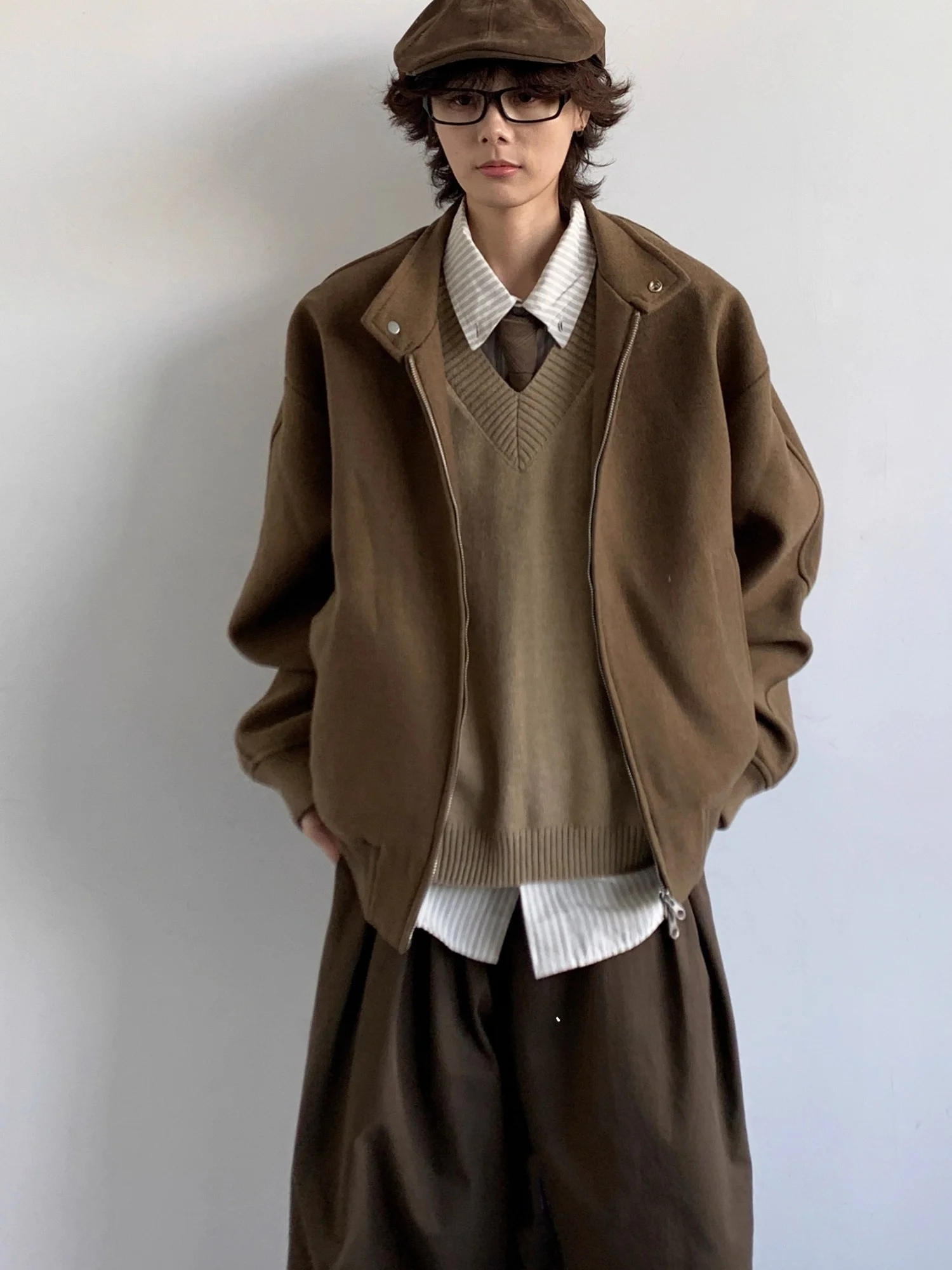 

Autumn Winter Coffee Brown Mermaid Sle Men's Casual Woolen Jaet ex Neutral Faion Outerwear Versatile Loose Fit