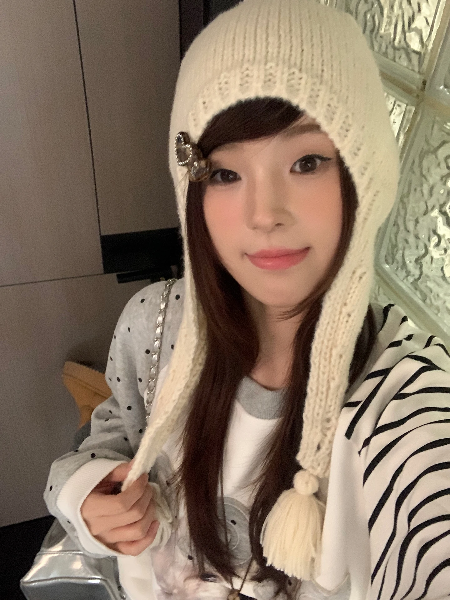 

Sweet Solid Color Heart-Shaped Knitted Earmuffs For Women Vintage Fashion Warm Headband Hats For Autumn And Winter