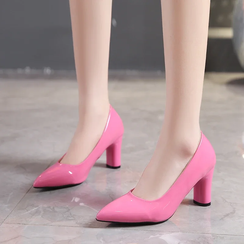 2024 Summer New Outwear Women\'s Large Heels Pointed Solid Color Light Mouth Versatile Comfortable Single Shoes for Women