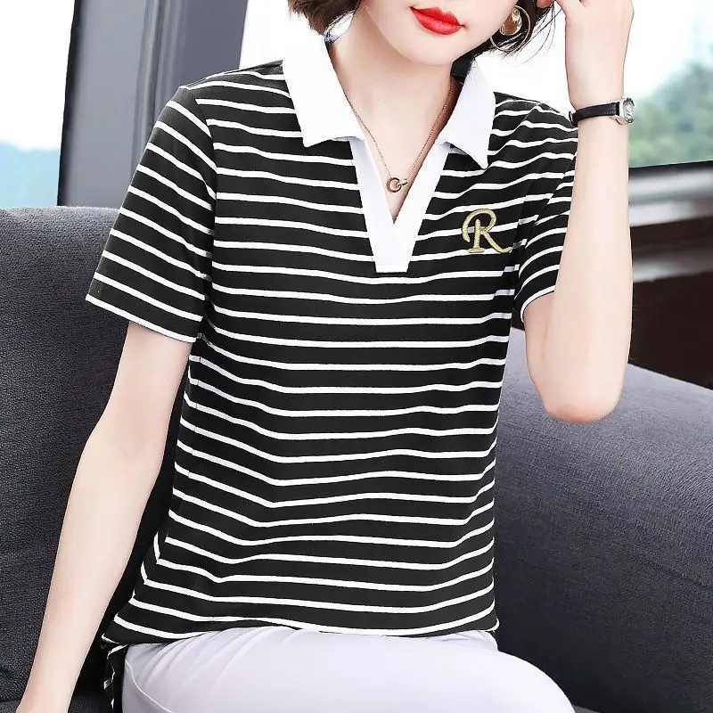 

Women's Summer Striped Letter Embroidery Turn-down Collar Pullover Short Sleeve Contrast Color T-shirt Elegant Trendy Tops