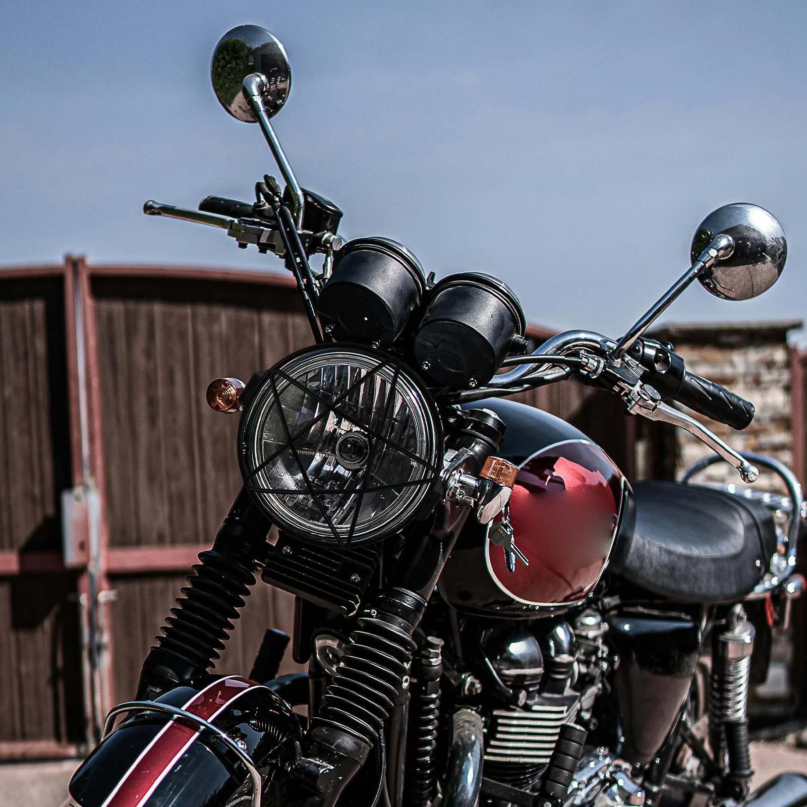 

Headlight Guard Motorcycle Retro Vintage Grill Cover Protector Guard Round Headlight Protection Screen Shield