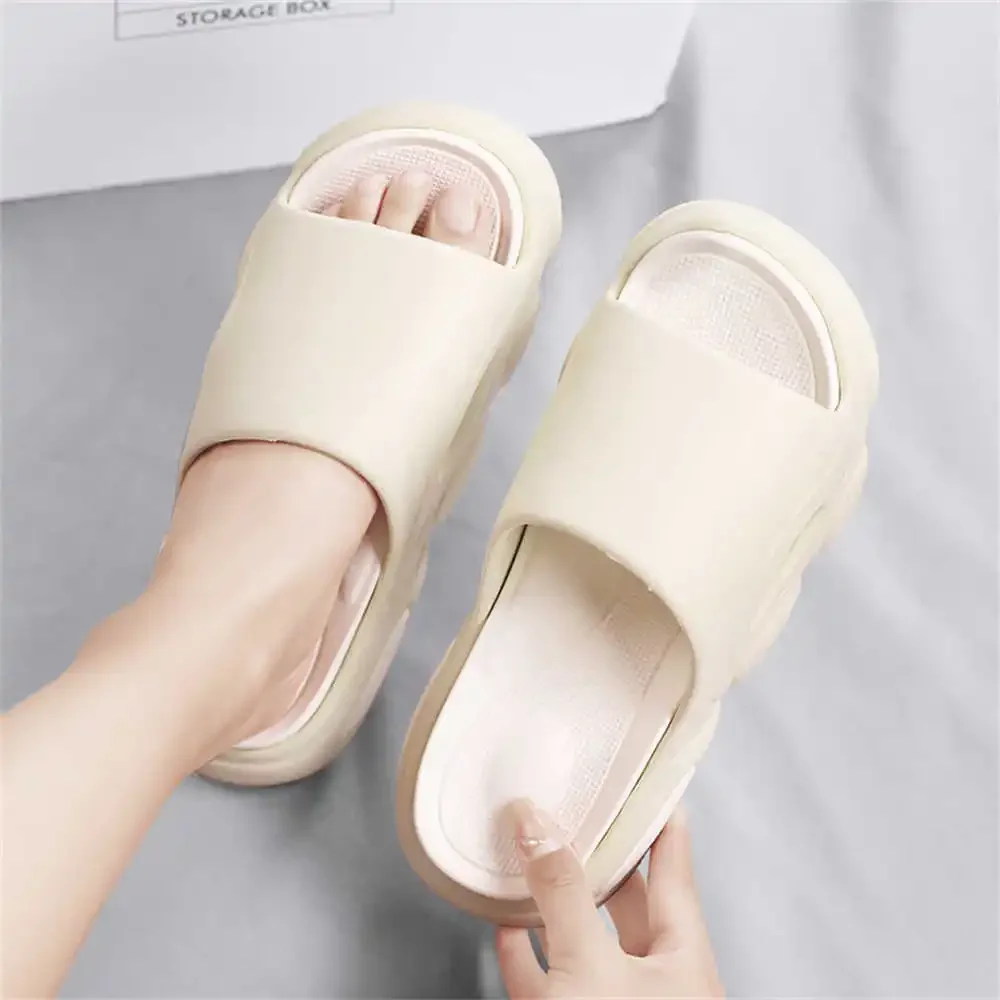 Nonslip Household Woman Red Sandals Green Shoes Women Sports Slippers Sneakers Deporte Team Excercise Trending Products