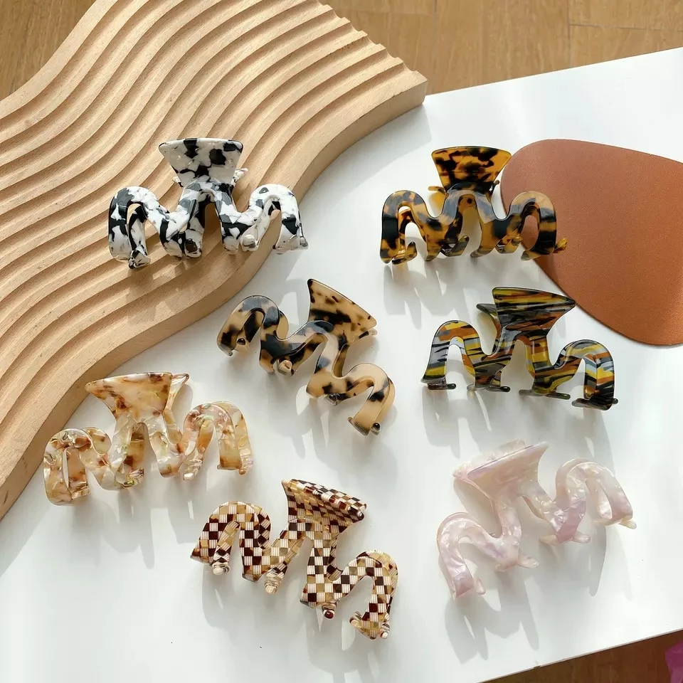 

Korean New Fashion Acetic Acid Hair Accessories Retro 8.8cm M-Shape Hollow Shark Clip For Women Girls