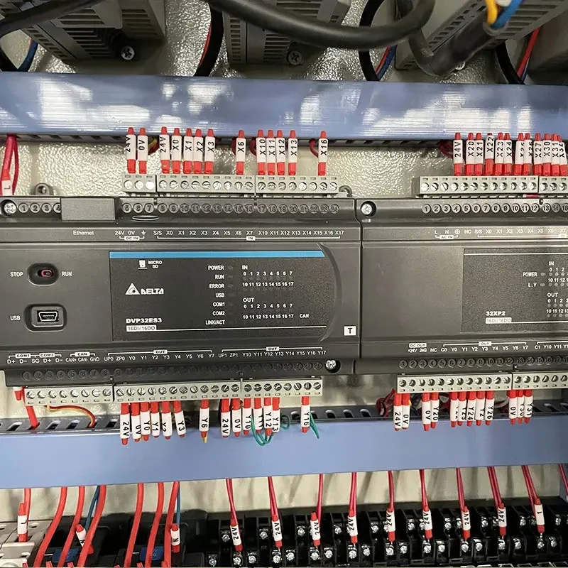 Изготовление окон Hine Axiscutting Centerachines, 5 профилей, уборочная резка для алюминия 800