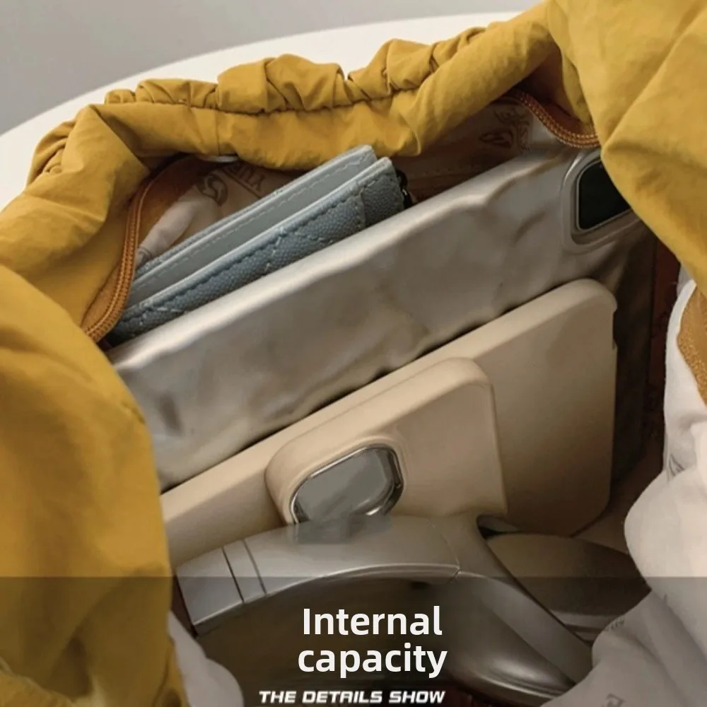 캐주얼 나일론 클라우드 숄더백 드로스트링 한국 인스 스타일 클라우드 토트백 대용량 휴대용 클라우드 핸드백 학생용