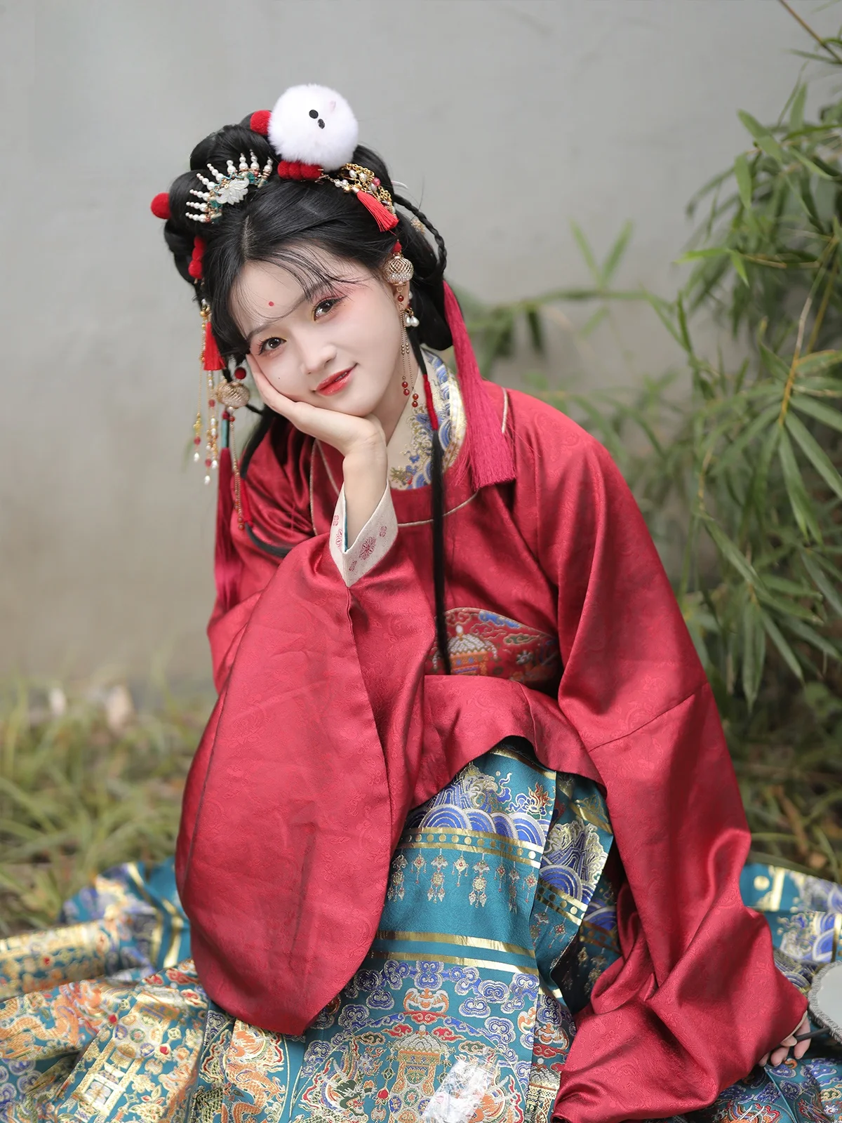 

Original Hanfu Ming Dynas round Ne Double Patch Red Blue Women's Traditional Chinese Clothing Polyester Fiber Winter Coll...