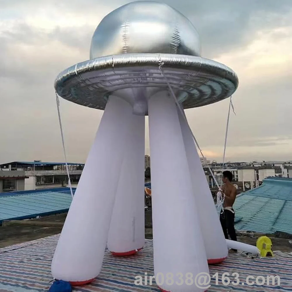 Silver Inflatable UFO Balloon With Built-In LED Lights Space Science Alien Themed for Outdoor Party Event Decoration