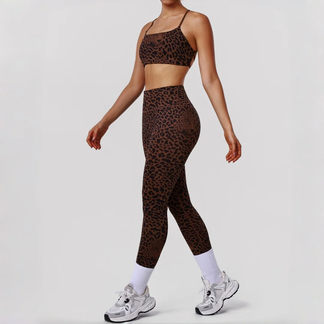 

Женский комплект для йоги с леопардовым принтом: облегающие леггинсы и спортивный бюстгальтер с высокой талией и эффектом подтяжки ягодиц, без спинки, для фитнеса и тренировок