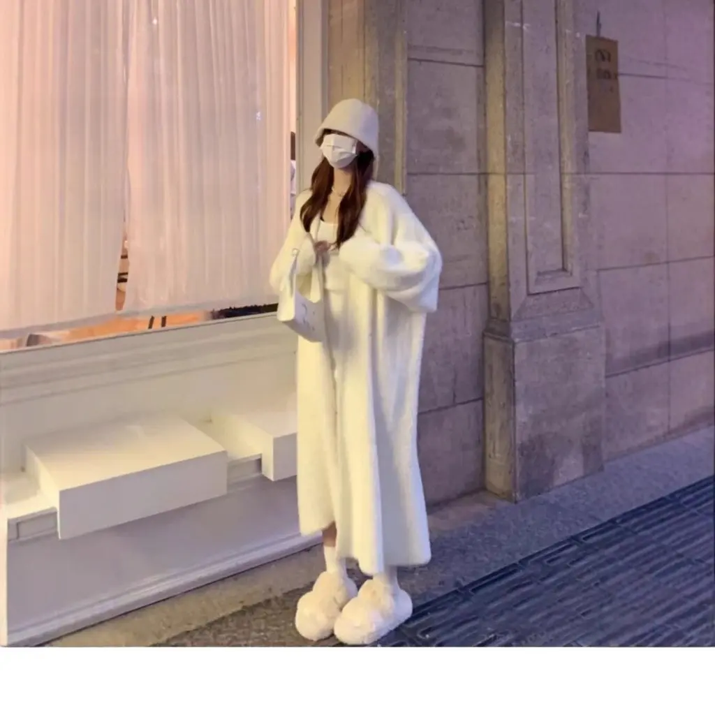 

Women's Soft Knitted Sweater Cardigan Waxy Long Outerwear Loose Slimming Casual Style Imitation Mink Velvet for Autumn Winter