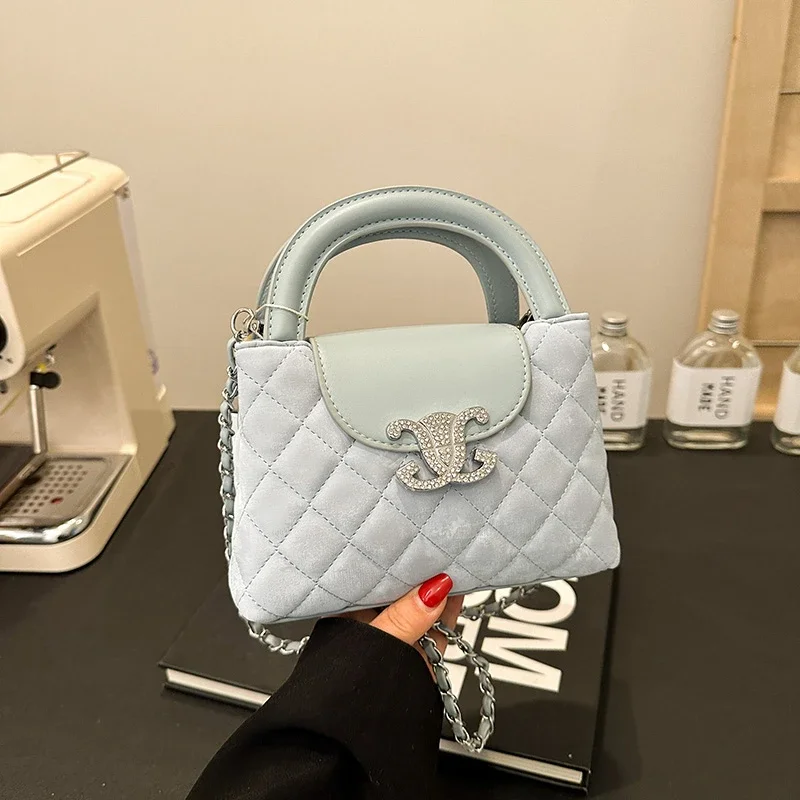 

Elegant Casual Simple Crossbody Bag For Women With Vintage Fashionable Design Solid Color And Large Capacity Commuter