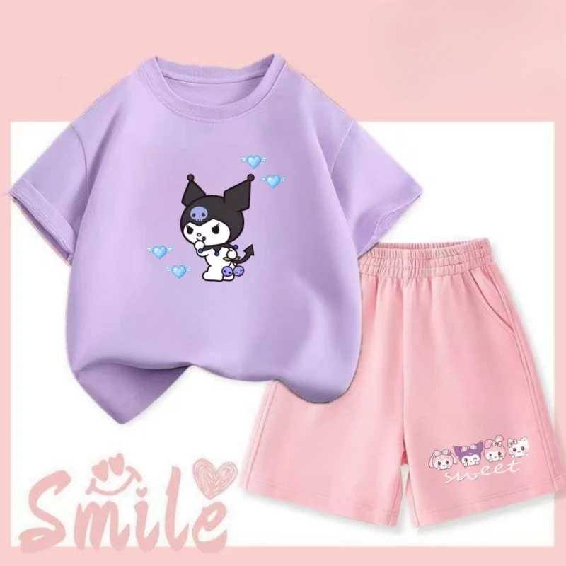 

Летний комплект одежды Sanrio для маленьких девочек, комплект одежды из 2 предметов для девочек Kuromi, детские футболки с короткими рукавами, топ и шорты, костюм